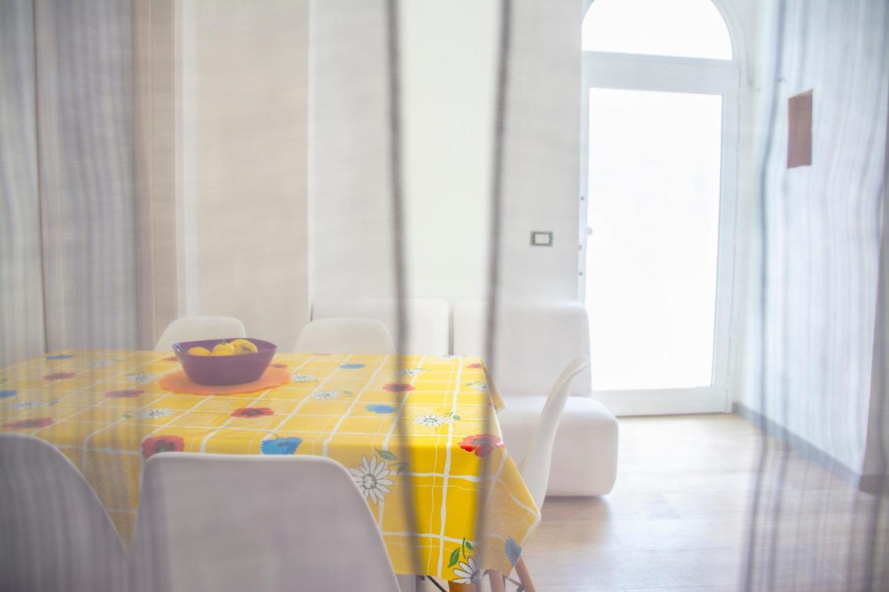 La Casa Di Penelope B&B E Noleggio Bici Elettriche Ispica Exteriör bild