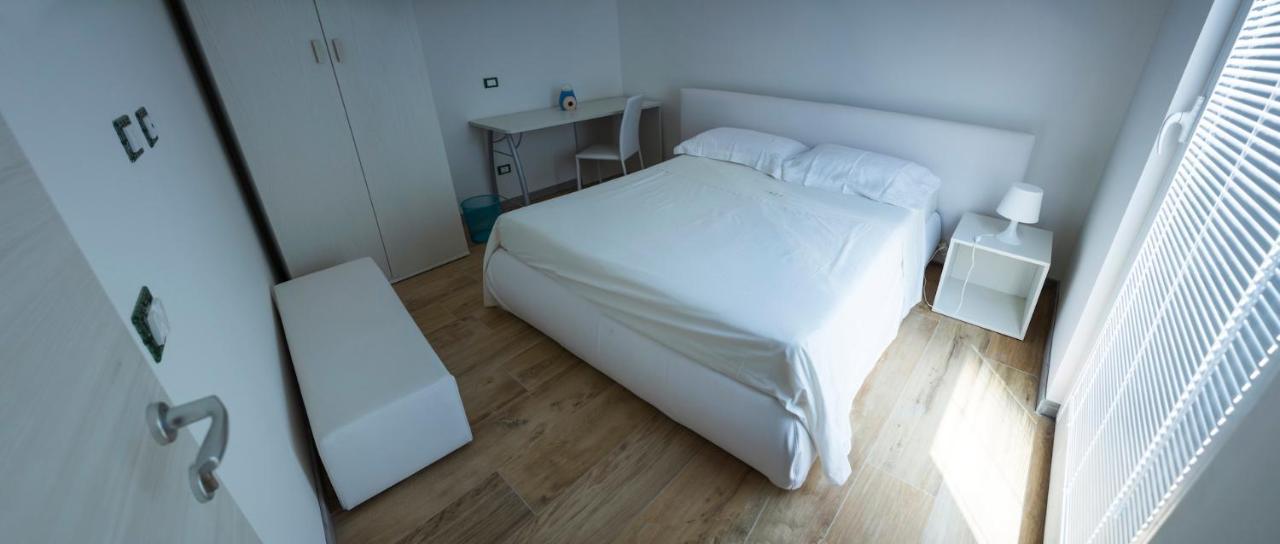 La Casa Di Penelope B&B E Noleggio Bici Elettriche Ispica Exteriör bild