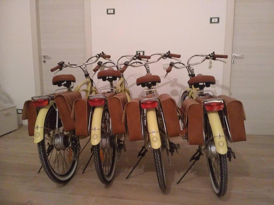 La Casa Di Penelope B&B E Noleggio Bici Elettriche Ispica Exteriör bild